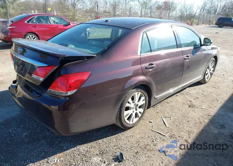 2011 Toyota Avalon z USA, uszkodzony, nr VIN 4T1BK3DB1BU432510